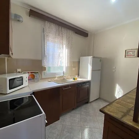 Holiday home Strati's Place Palaiontsiflikion