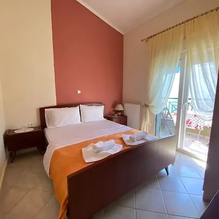 Strati's Place Holiday home Palaiontsiflikion