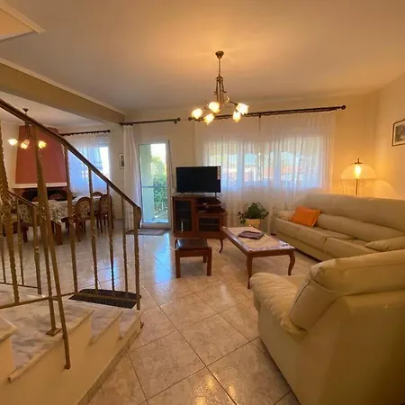 Strati's Place Holiday home Palaiontsiflikion